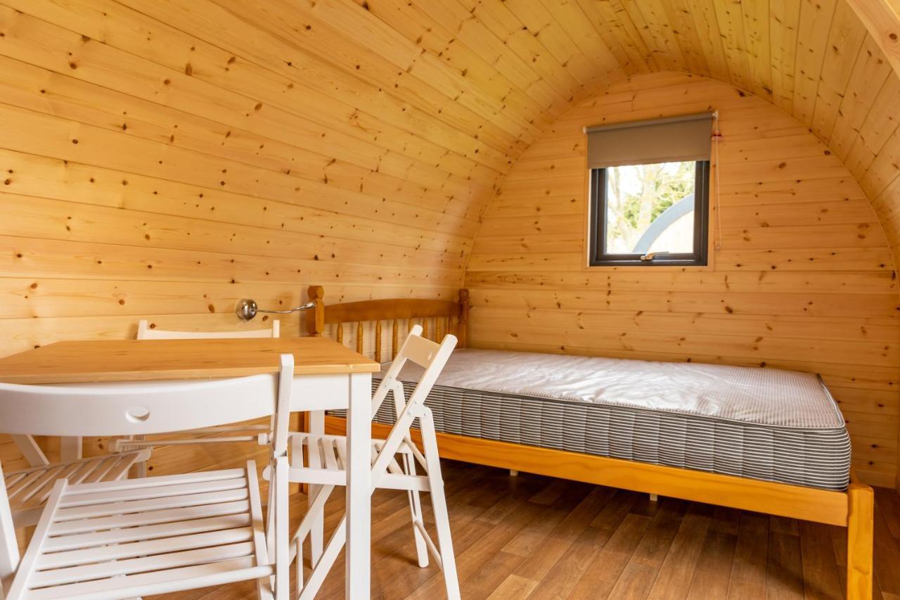 Camping Pods Trevella Holiday Park Кранток Экстерьер фото