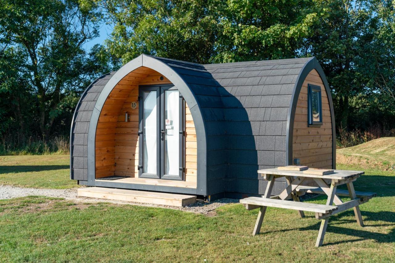 Camping Pods Trevella Holiday Park Кранток Экстерьер фото