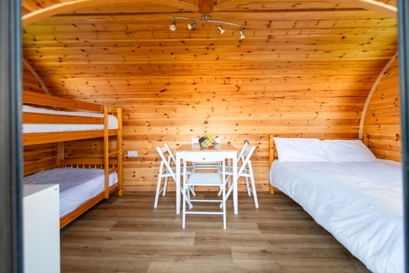 Camping Pods Trevella Holiday Park Кранток Экстерьер фото