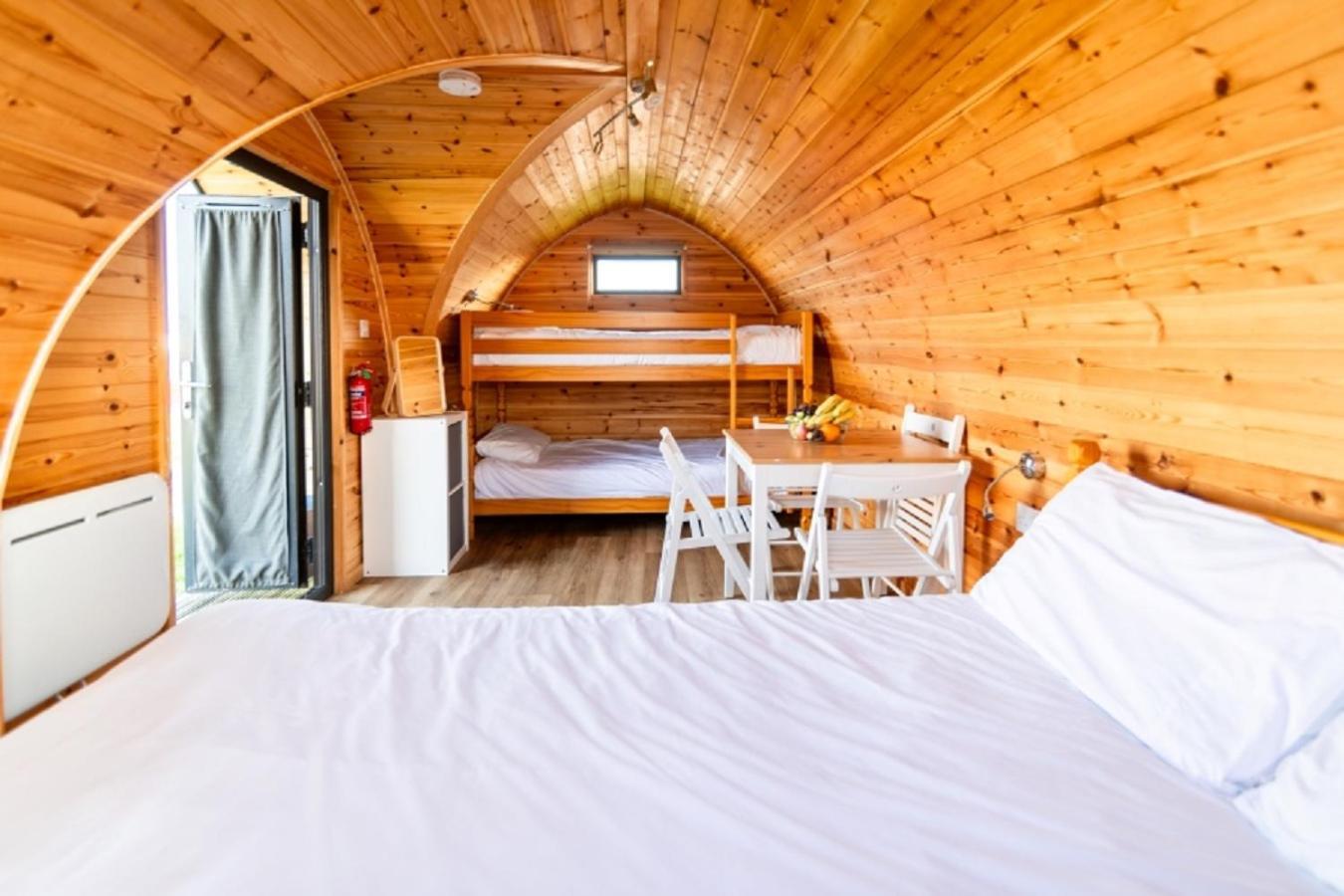 Camping Pods Trevella Holiday Park Кранток Экстерьер фото